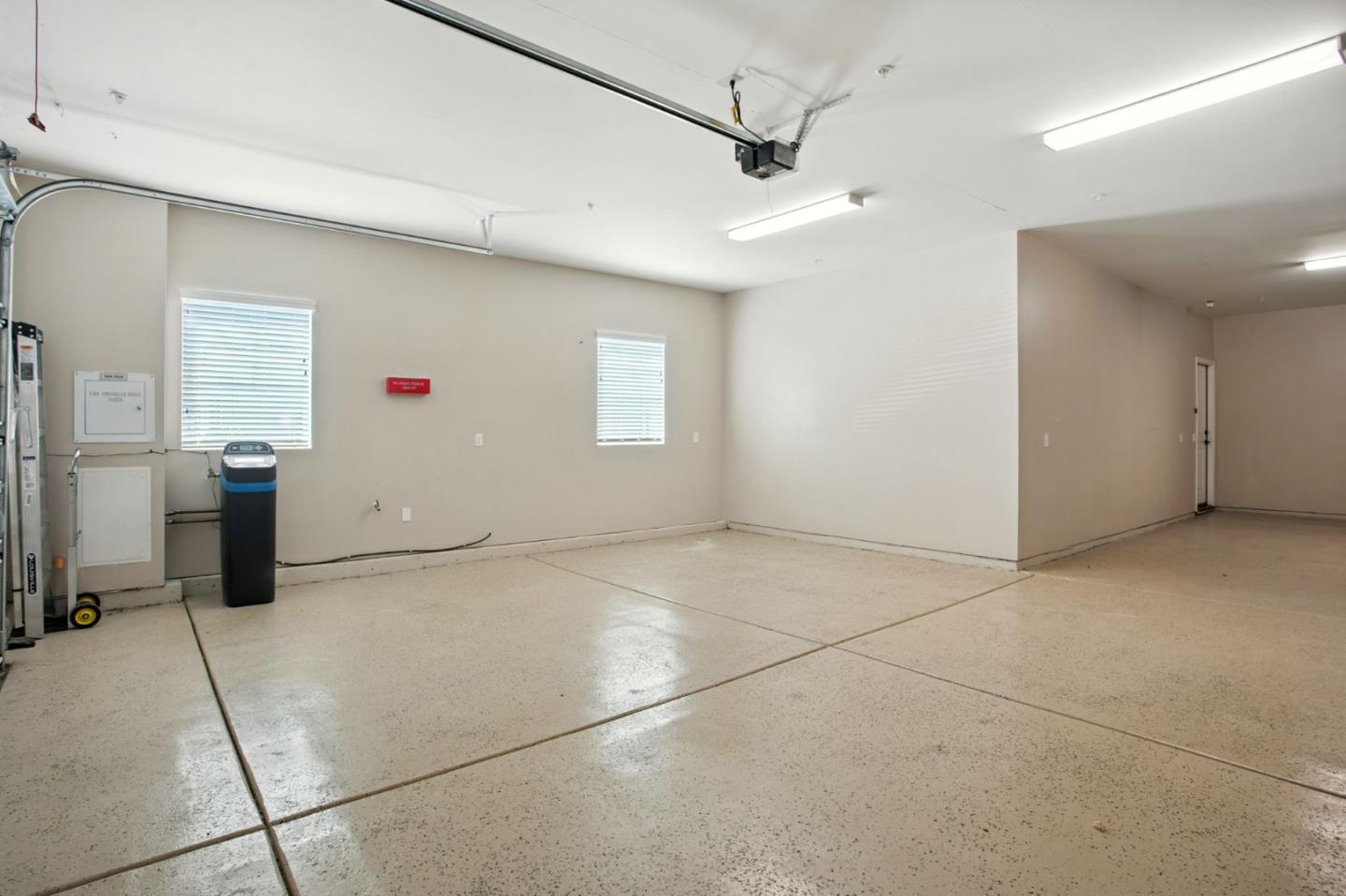 2061 Doncaster Court Olivehurst, CA 95961 - Photo 41 of 46 a view of an empty room with a window