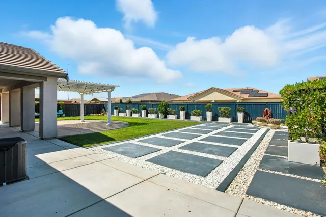 $558,000 | 2061 Doncaster Court, Olivehurst, CA 95961