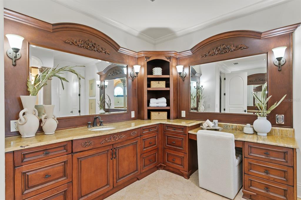 15912 Gulf Boulevard Redington Beach, FL 33708 - Photo 23 of 54