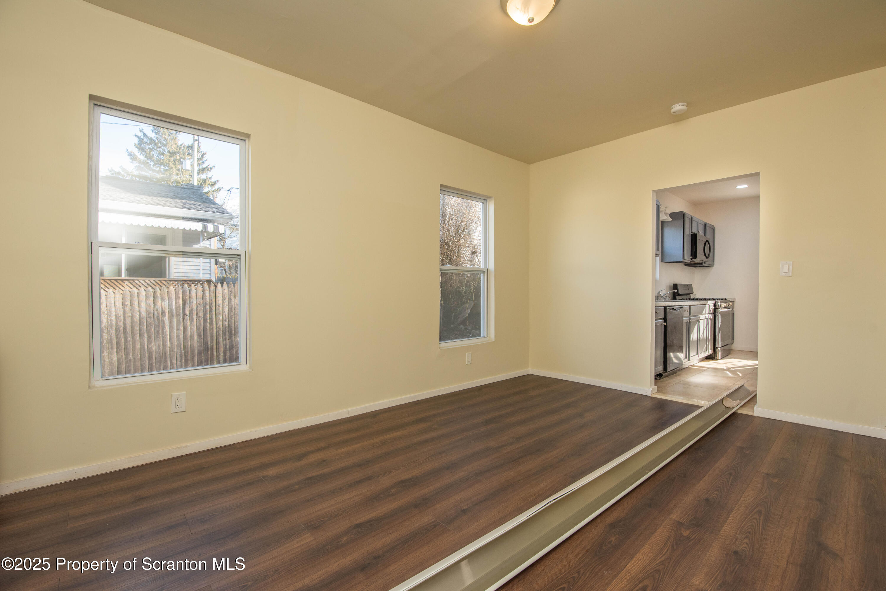 342 Harrison Avenue Scranton, PA 18510 - Photo 17 of 61 DSC_1963