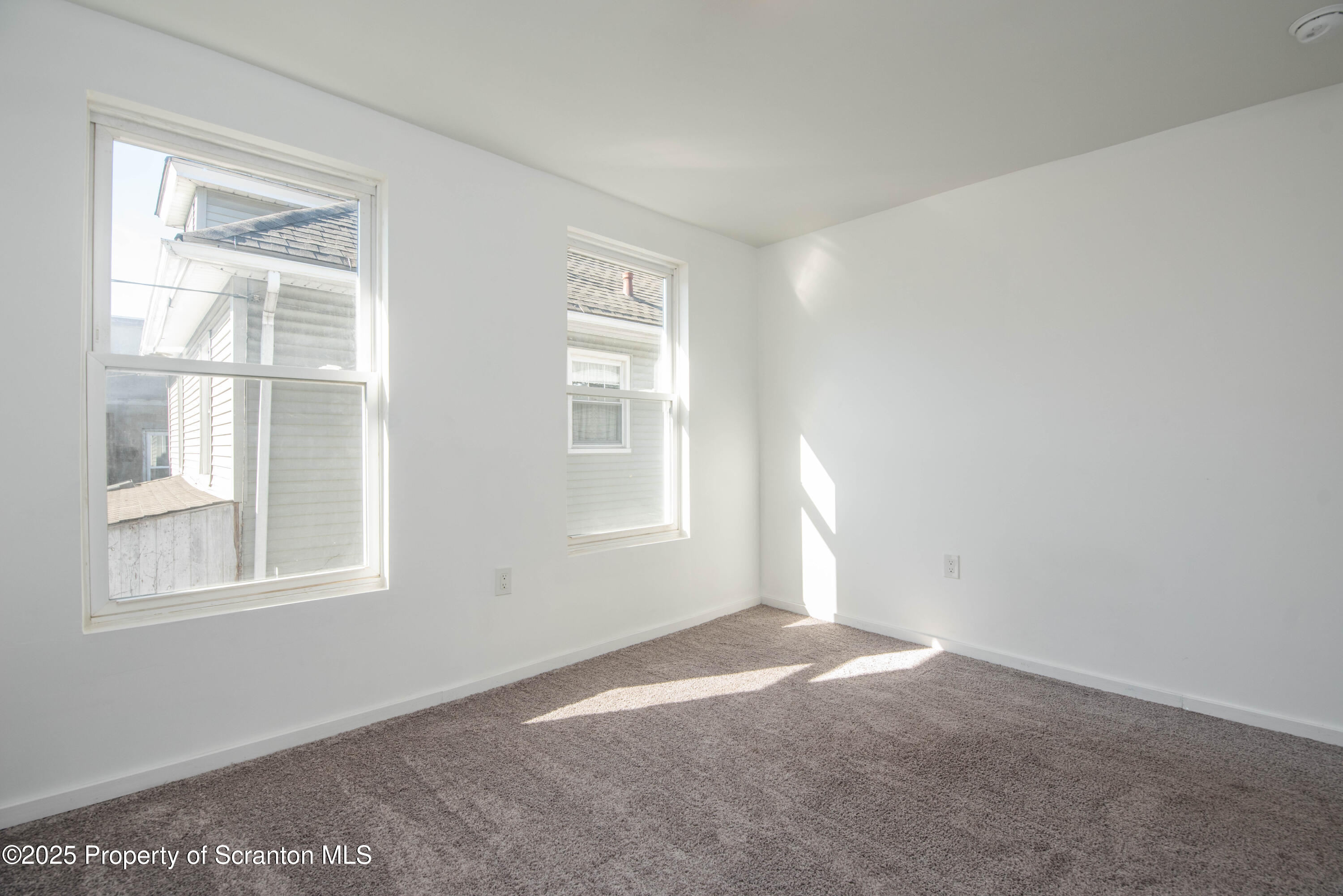 342 Harrison Avenue Scranton, PA 18510 - Photo 29 of 61 DSC_1993