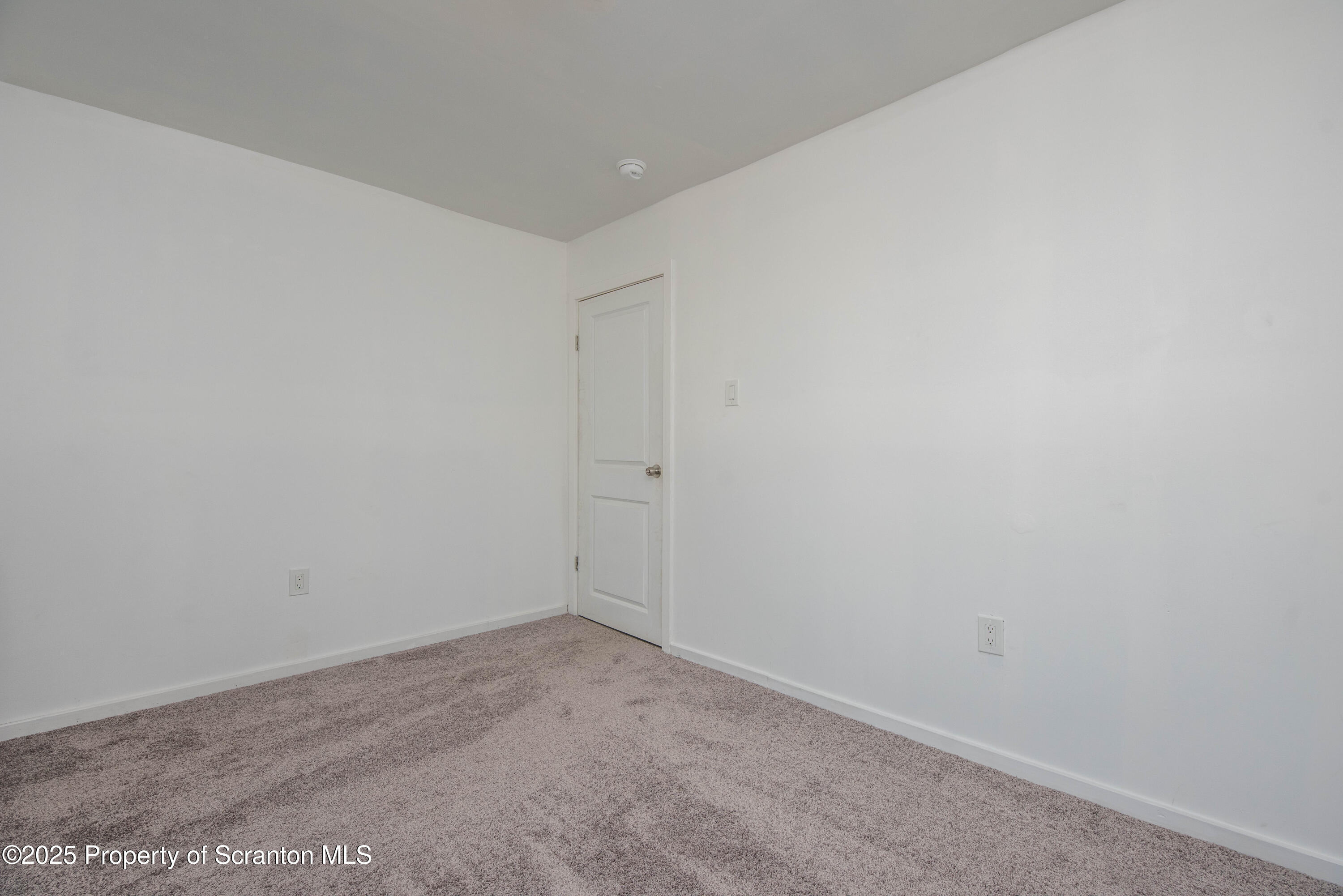 342 Harrison Avenue Scranton, PA 18510 - Photo 32 of 61 DSC_1989