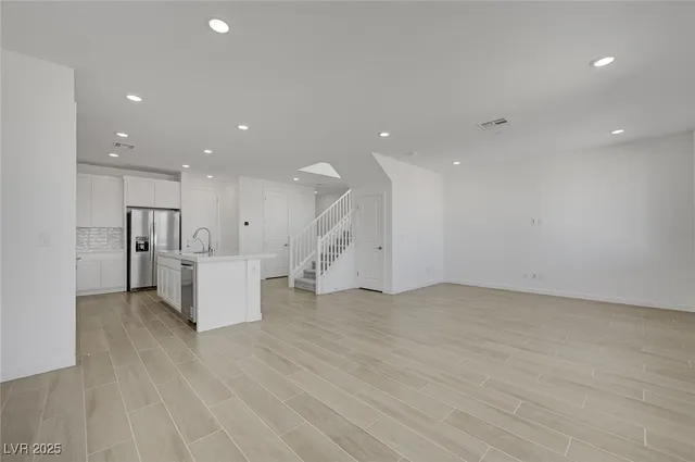 $2,855 | 8532 West Agate Avenue, Las Vegas, NV 89113