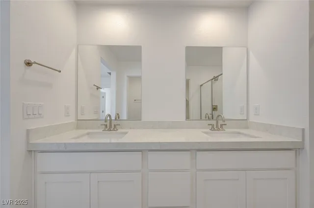 $2,855 | 8532 West Agate Avenue, Las Vegas, NV 89113