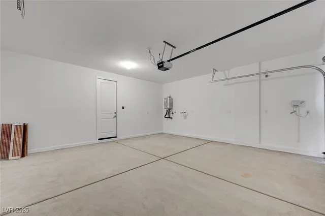 $2,855 | 8532 West Agate Avenue, Las Vegas, NV 89113