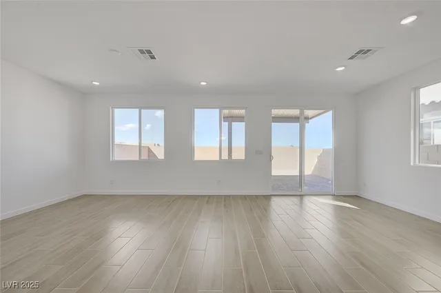 $2,855 | 8532 West Agate Avenue, Las Vegas, NV 89113