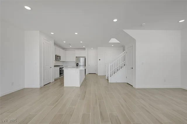 $2,855 | 8532 West Agate Avenue, Las Vegas, NV 89113