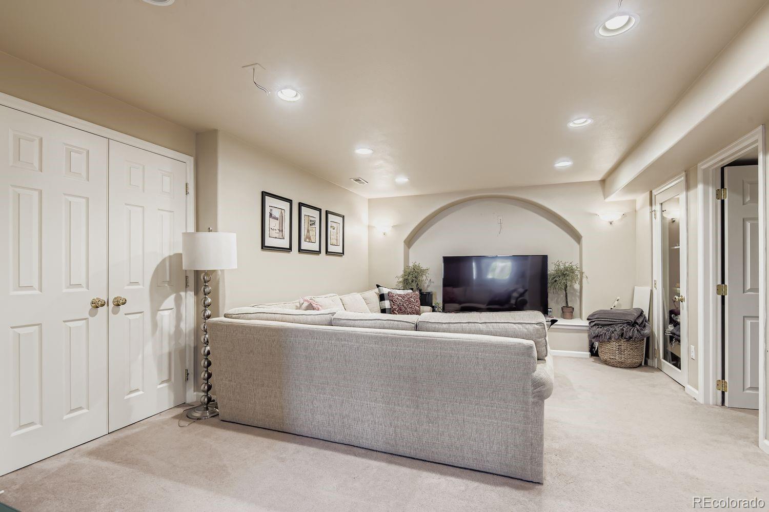 9603 Chesapeake Street Highlands Ranch, CO 80126 - Photo 33 of 48