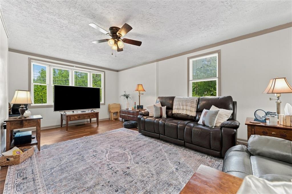 286 Big Knob Road Rochester, PA 15074 - Photo 7 of 39 Gallery Image 7