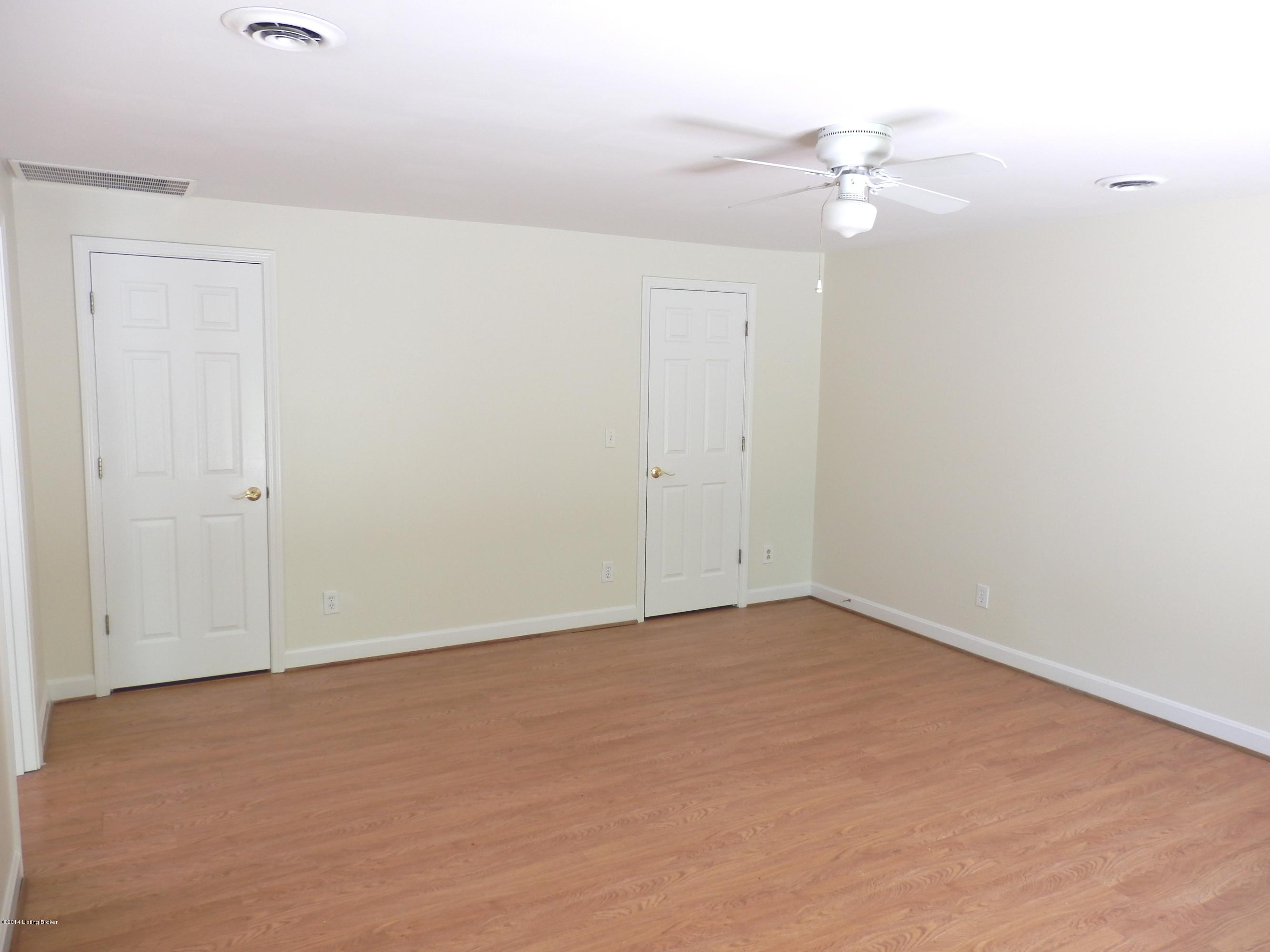 1776 Wolf-Pen Road Pendleton, KY 40055 - Photo 12 of 33 1776 Wolfpen_19_Master Bedroom