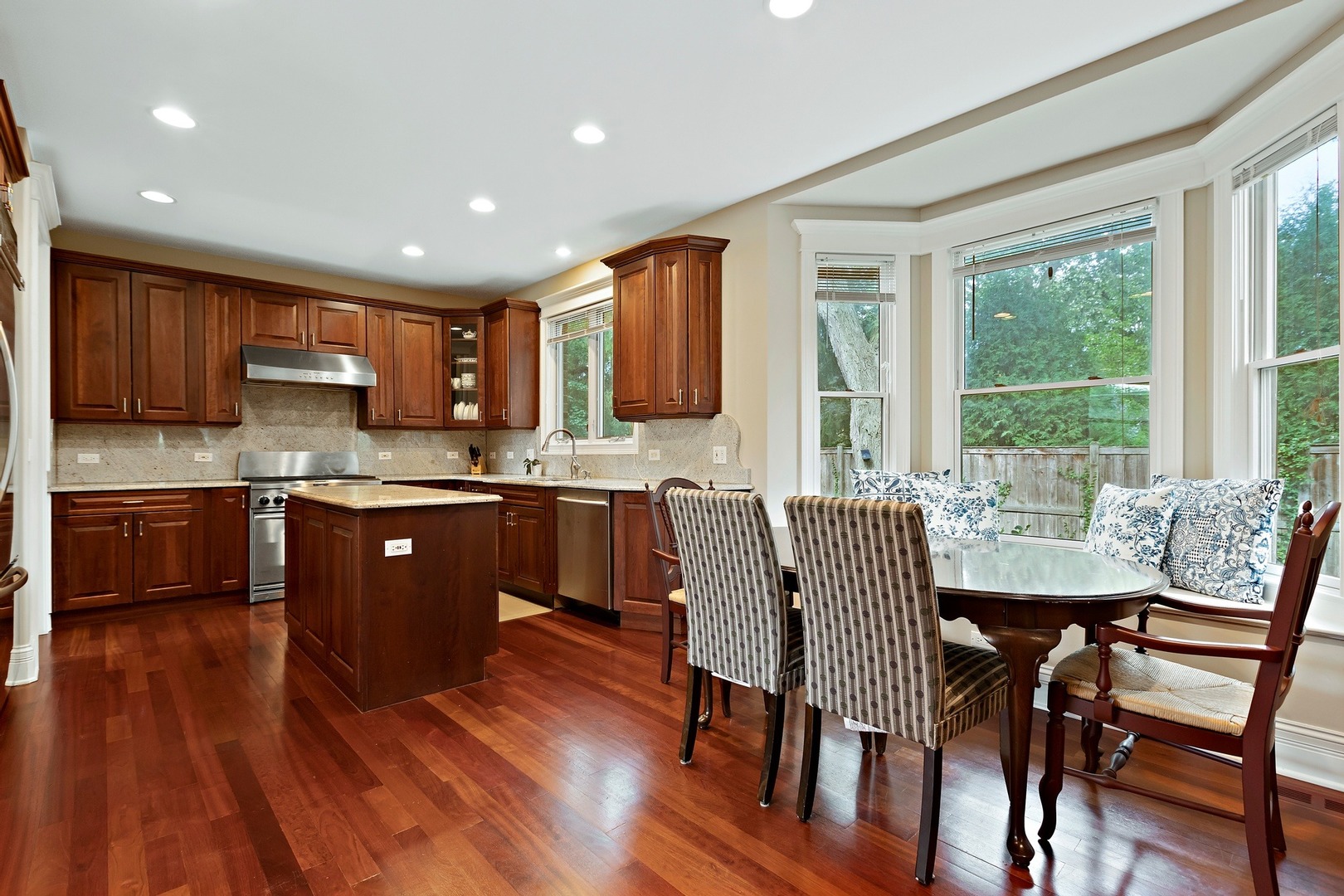 2121 Sunset Ridge Road Glenview, IL 60025 - Photo 11 of 37