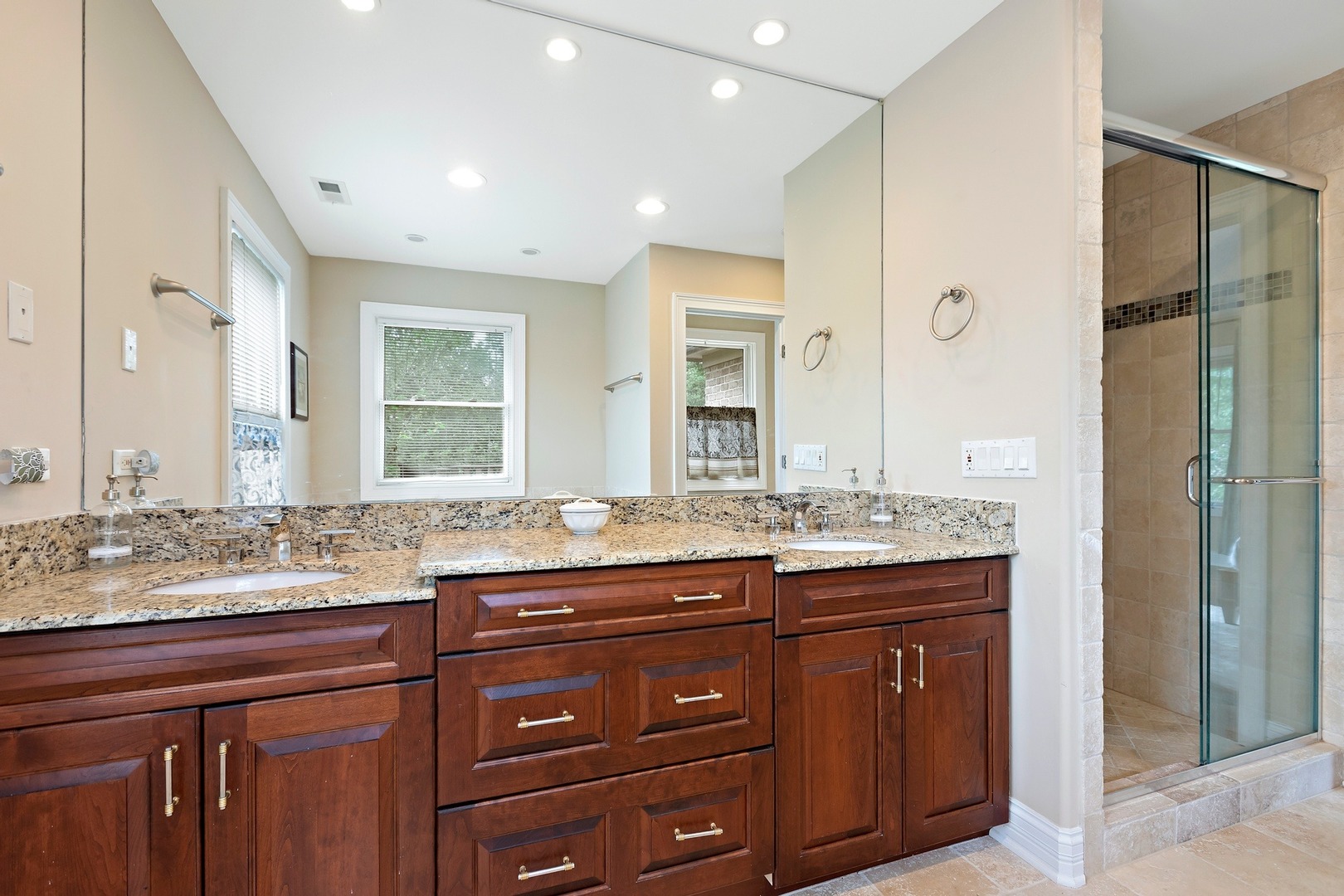 2121 Sunset Ridge Road Glenview, IL 60025 - Photo 18 of 37