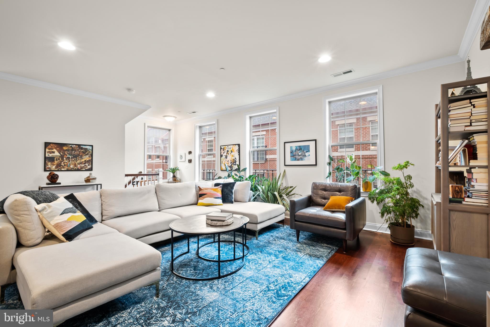 112 Commodore Court Philadelphia, PA 19146 - Photo 1 of 55 a living room with furniture potted plant and a window