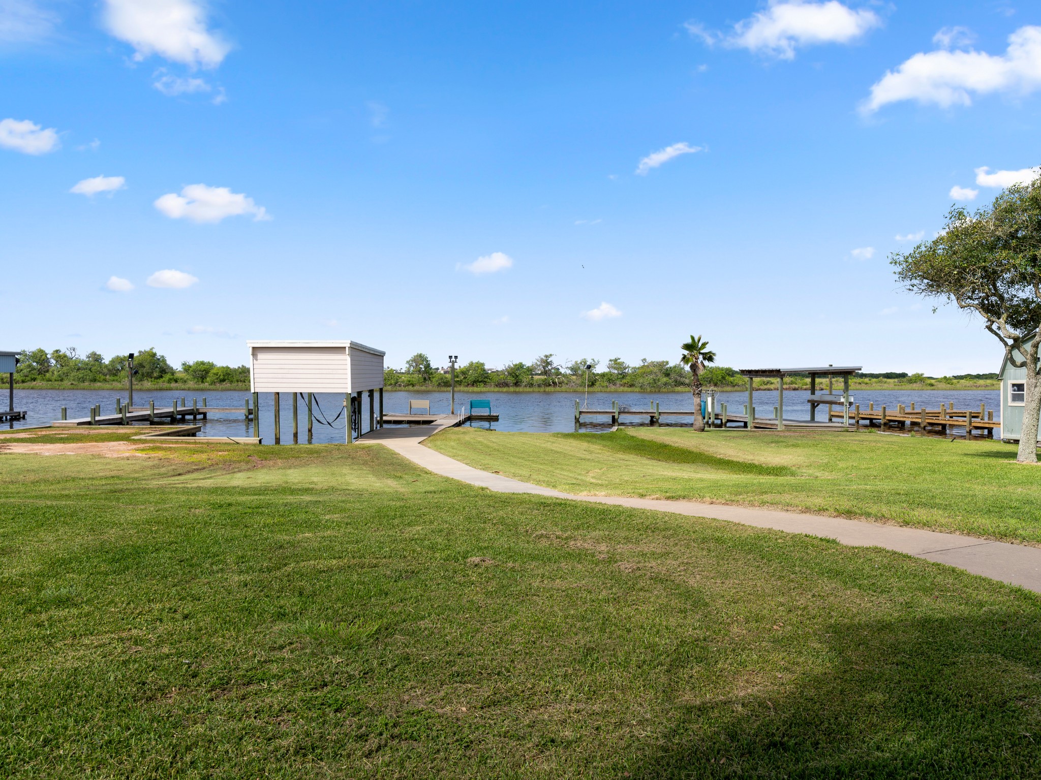 124 Seagull Road Sargent, TX 77414 - Photo 14 of 49