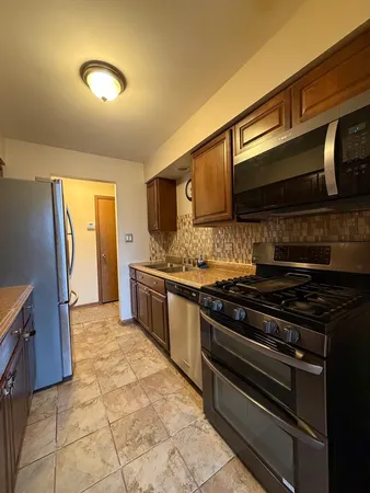 $145,000 | 15723 Peggy Lane, Unit 12, Oak Forest, IL 60452