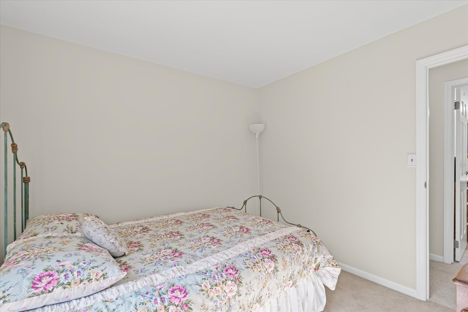 1106 South Spring Lake Road Mahomet, IL 61853 - Photo 13 of 36 a bedroom with a bed