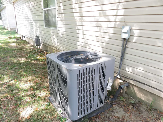 $125,000 | 501 West Sherman Street, Lynn, IN 47355