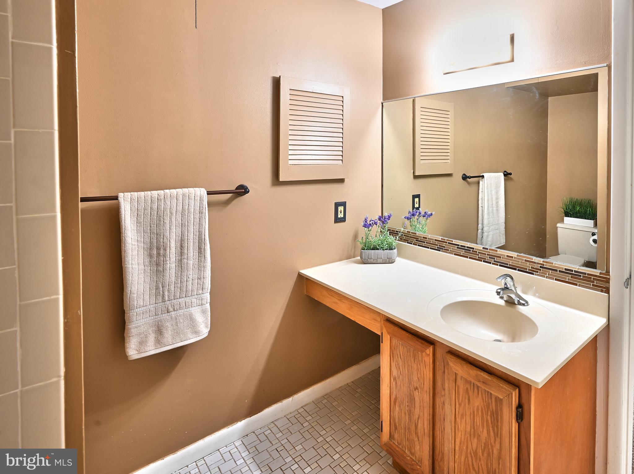 304 Trinity Court, Unit 10 Princeton, NJ 08540 - Photo 12 of 25