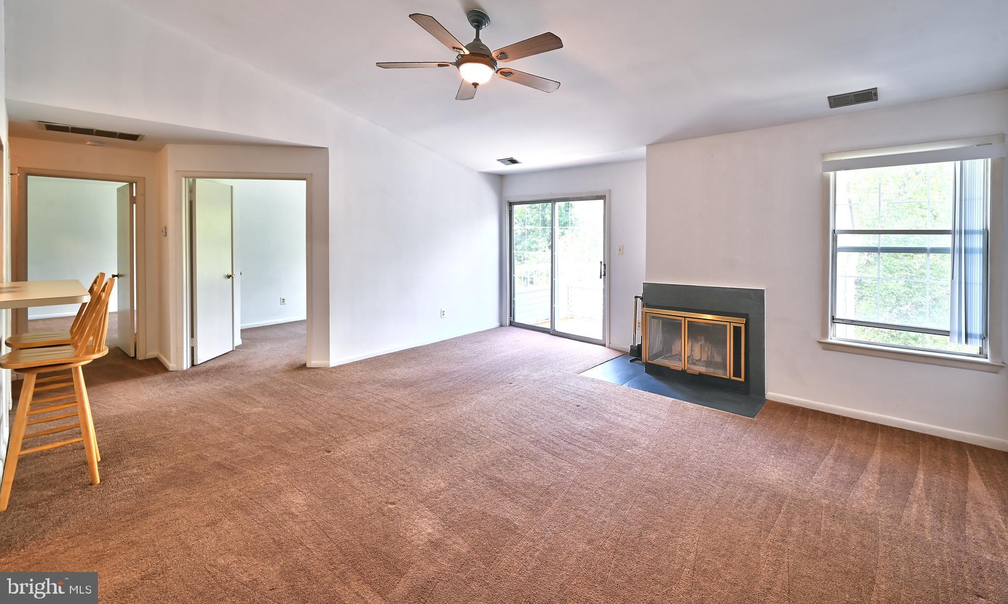 304 Trinity Court, Unit 10 Princeton, NJ 08540 - Photo 3 of 25
