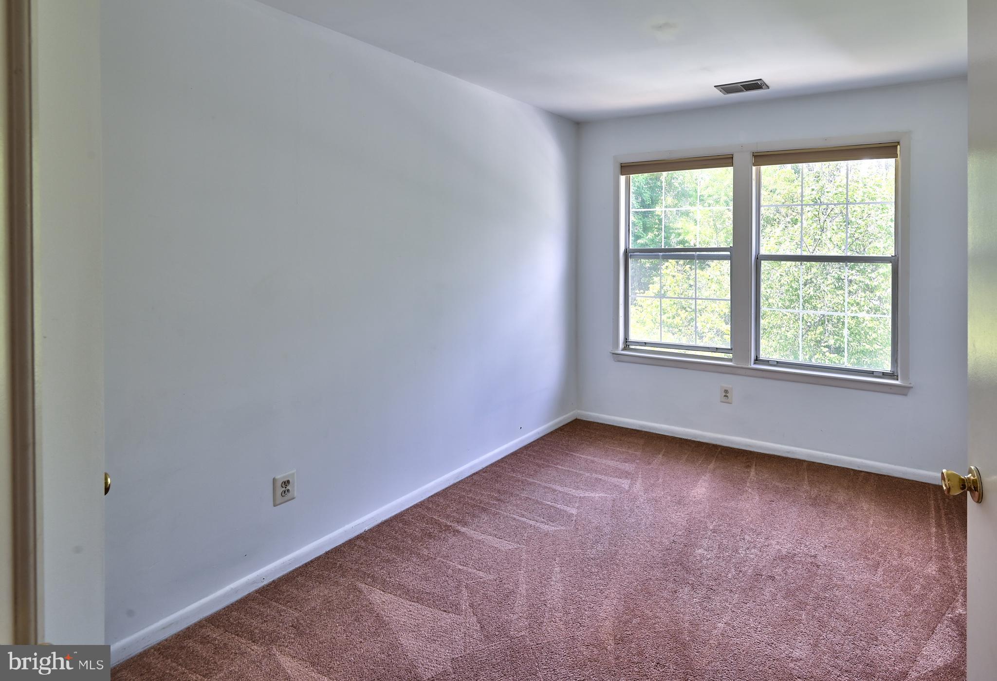 304 Trinity Court, Unit 10 Princeton, NJ 08540 - Photo 9 of 25