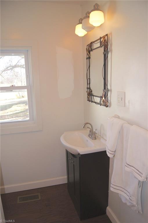 2450 McCray Road Burlington, NC 27217 - Photo 17 of 30 Gallery Image 17