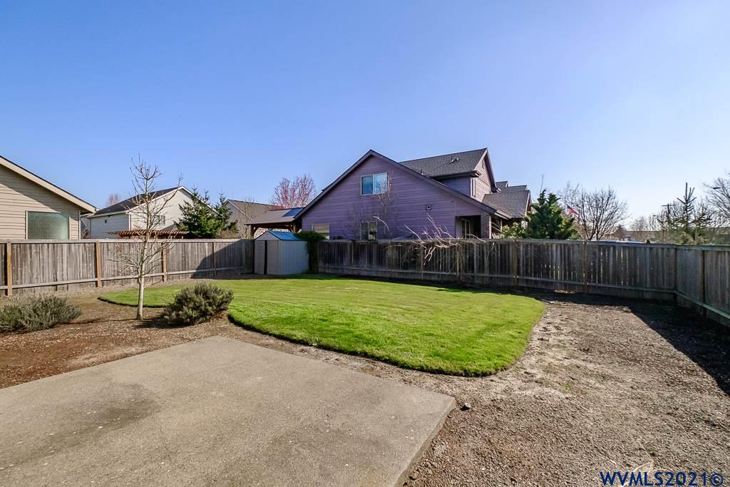 2077 Center Street Southeast Albany, OR 97322 - Photo 30 of 32