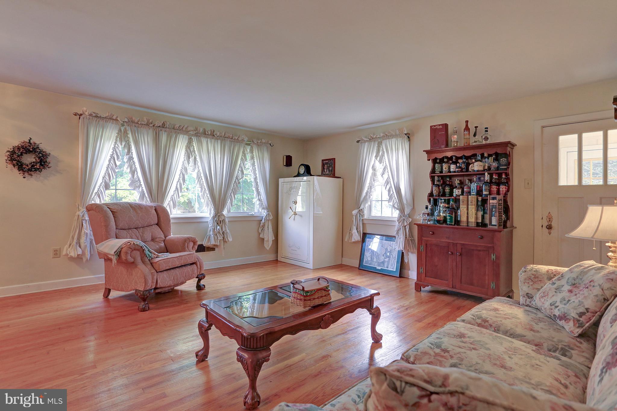 1168 Roths Church Road Spring Grove, PA 17362 - Photo 5 of 49
