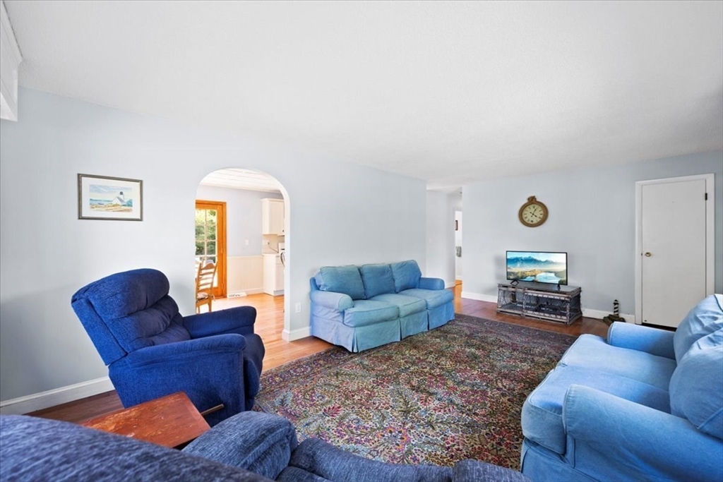 110 Clay Pond Road Bourne, MA 02532 - Photo 20 of 42 Gallery Image 20