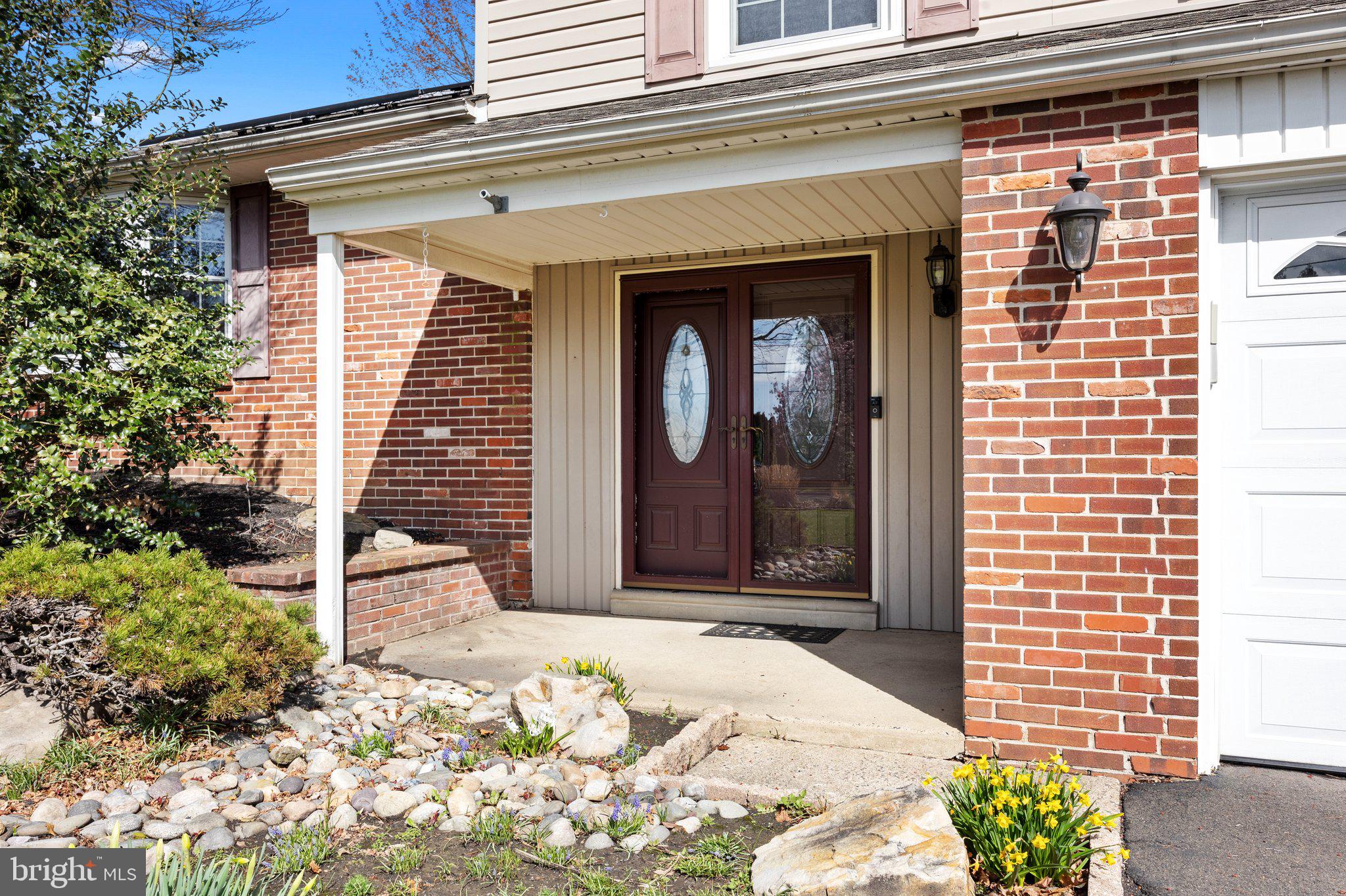 81 Deer Path Drive Southampton, PA 18966 - Photo 4 of 33