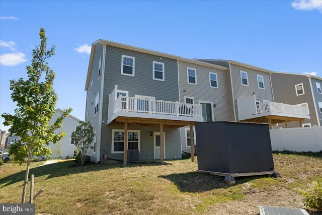 a front view of house with yard