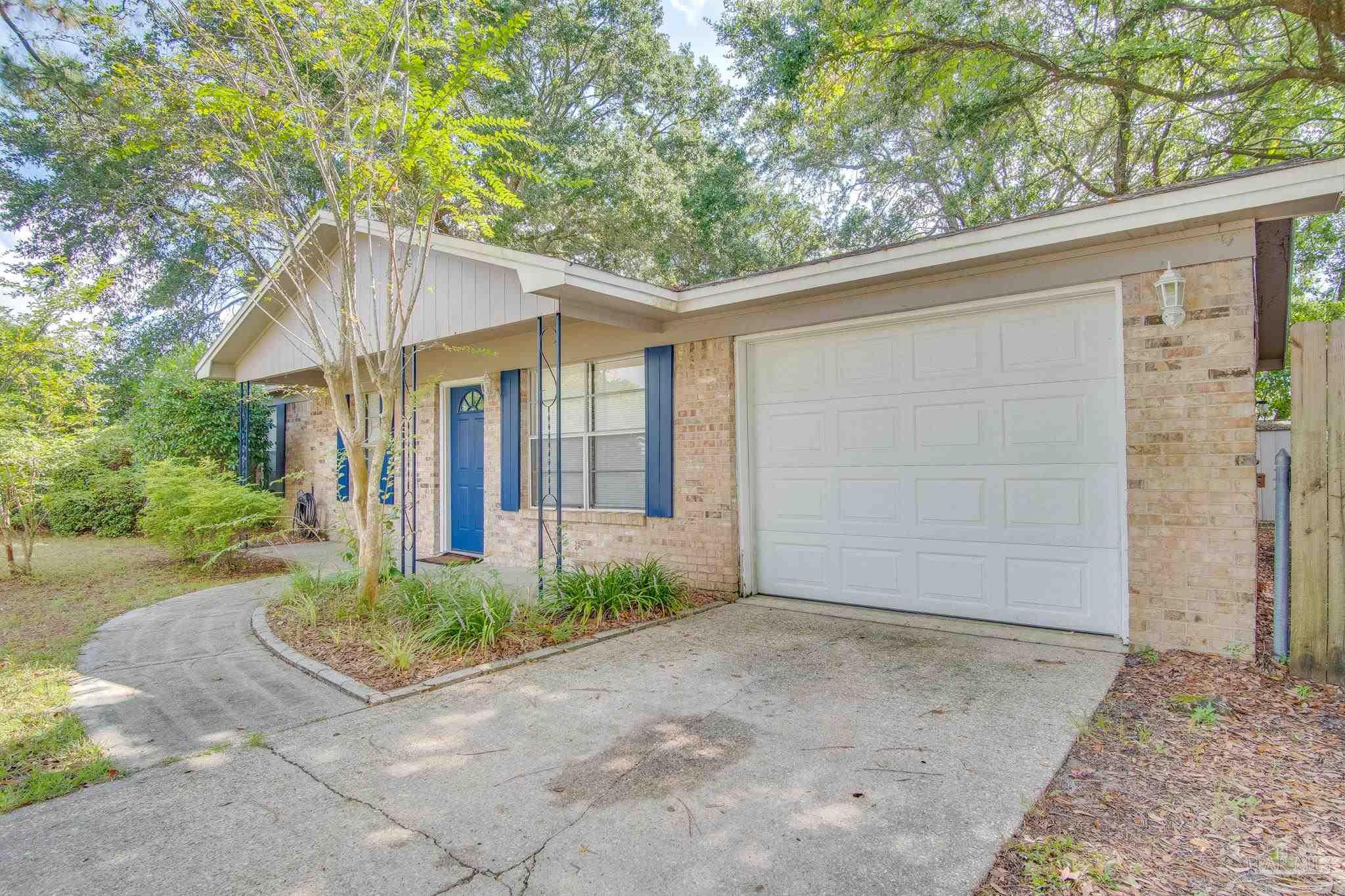 386 Quigley Road Pensacola, FL 32506 - Photo 4 of 51