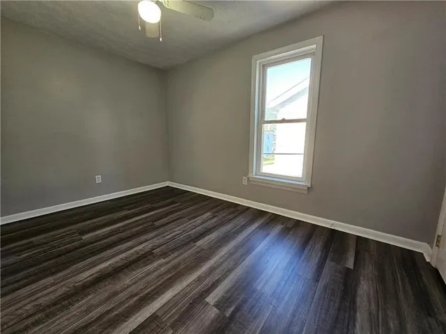 $950 | 517 19th Street, Beaver Falls, PA 15010