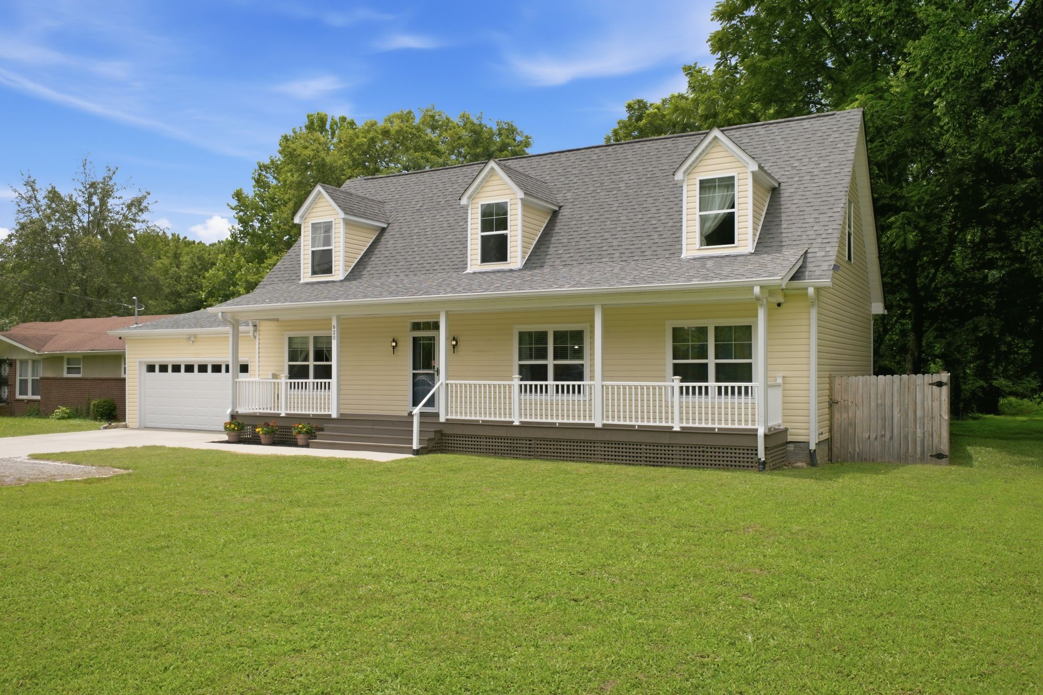 628 Tulip Grove Road Hermitage, TN 37076 - Photo 2 of 41