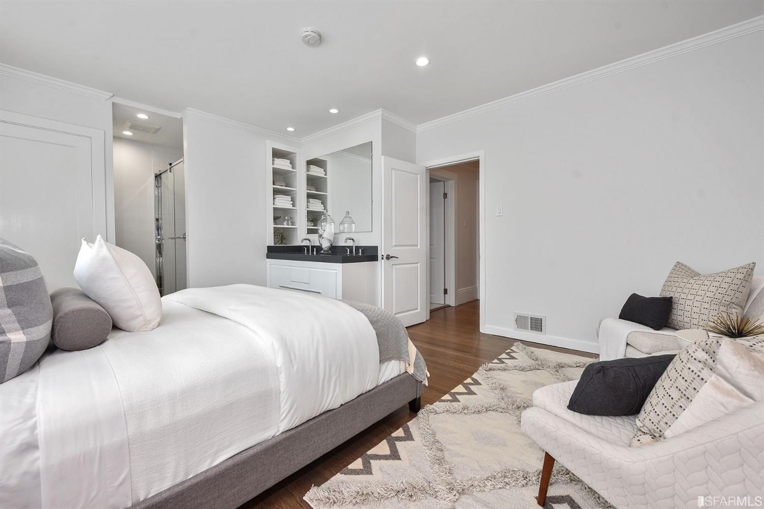 2032 Cabrillo Street San Francisco, CA 94121 - Photo 12 of 26