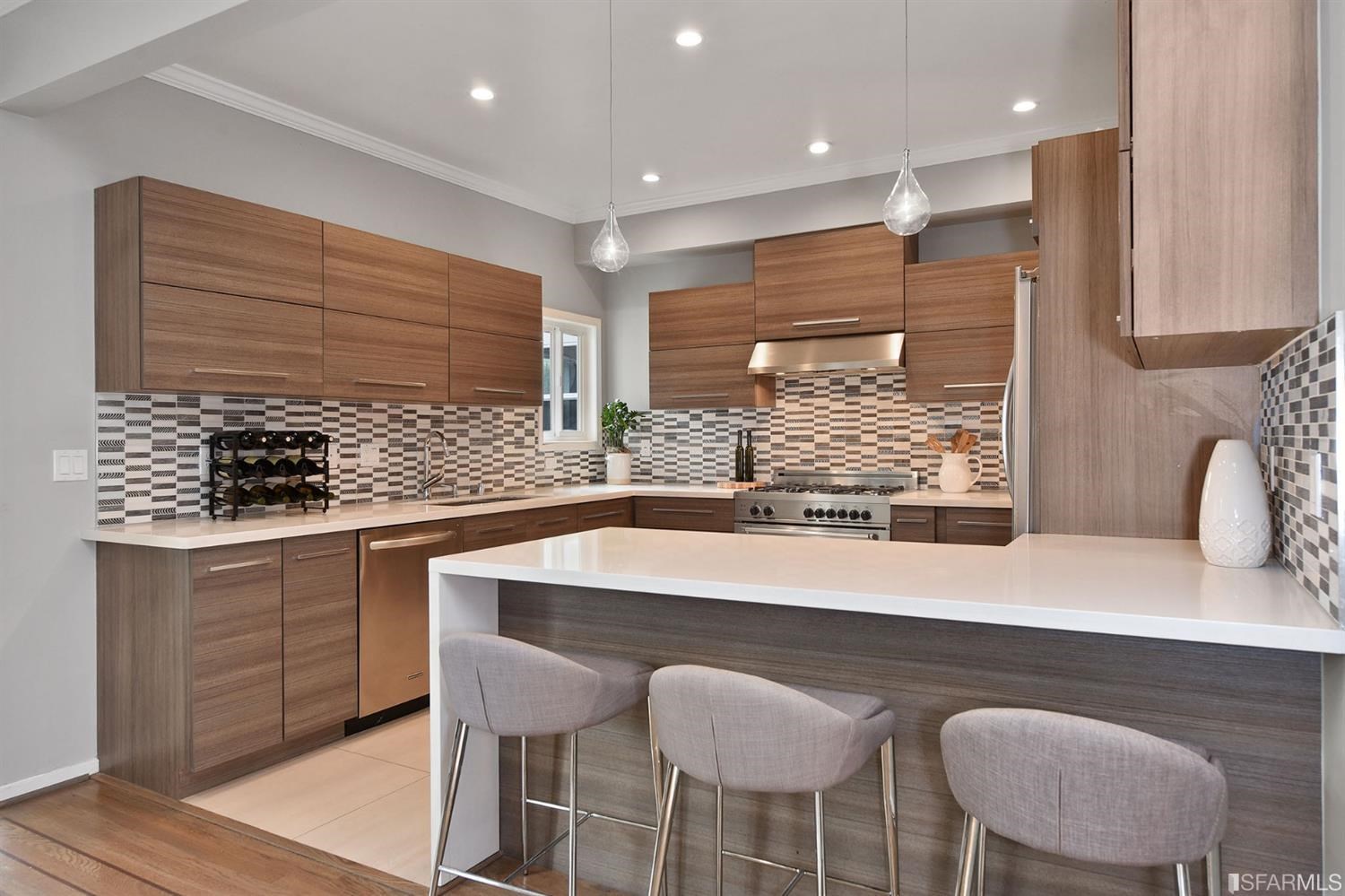 2032 Cabrillo Street San Francisco, CA 94121 - Photo 7 of 26