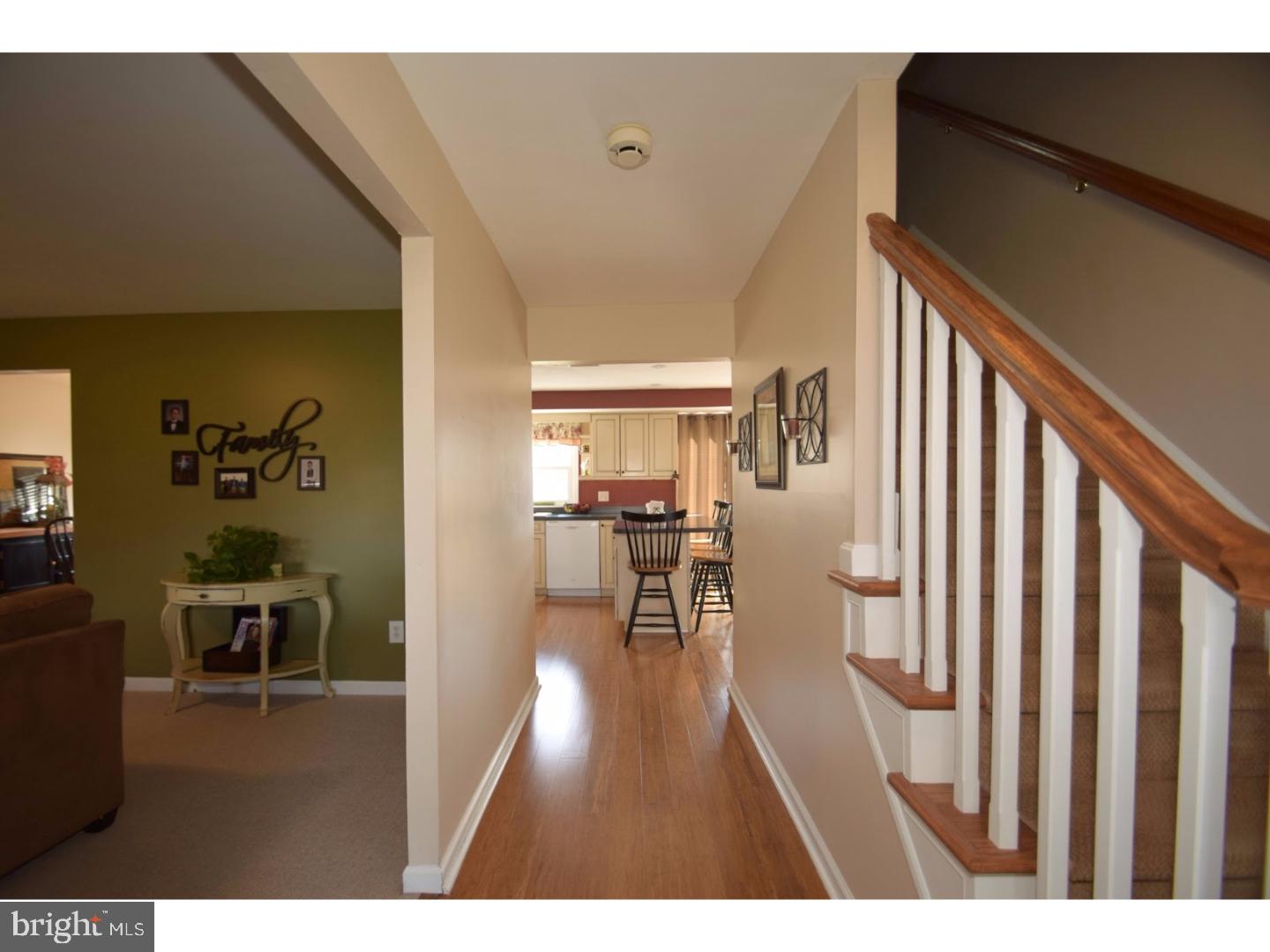 529 Blue School Road Perkasie, PA 18944 - Photo 3 of 25 Foyer