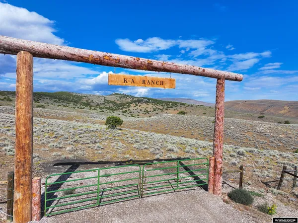 $1,450,000 | Cedar Lookout (352.92 Acres), Lander, WY 82520