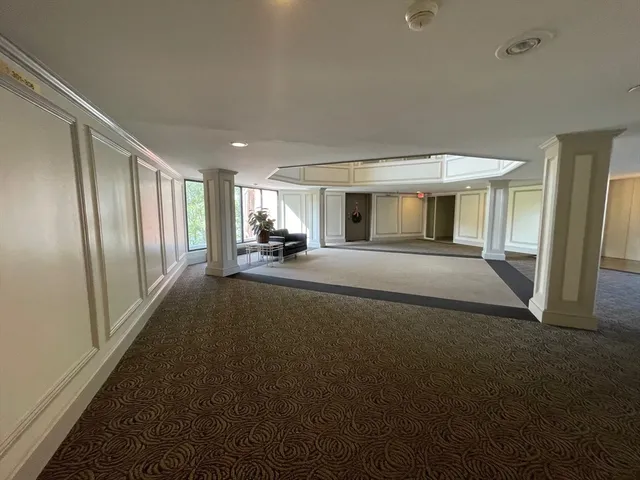 a view of livingroom with furniture