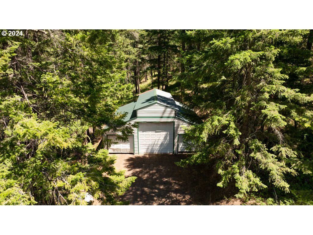 304 Toad Road Goldendale, WA 98620 - Photo 5 of 48