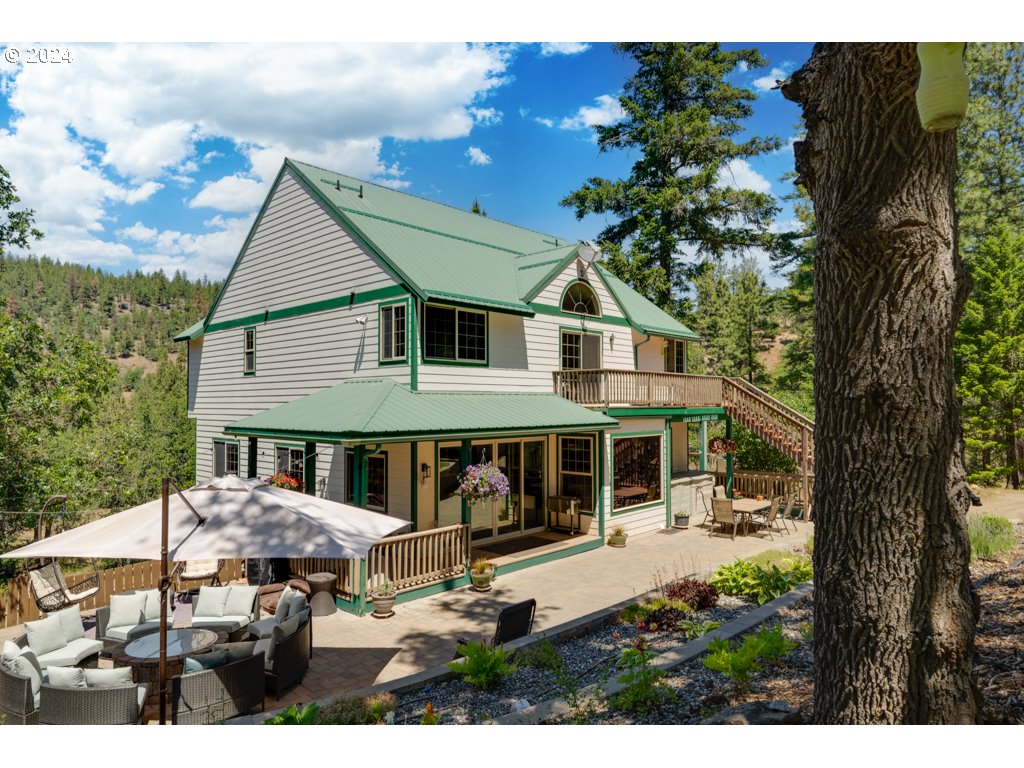 304 Toad Road Goldendale, WA 98620 - Photo 6 of 48