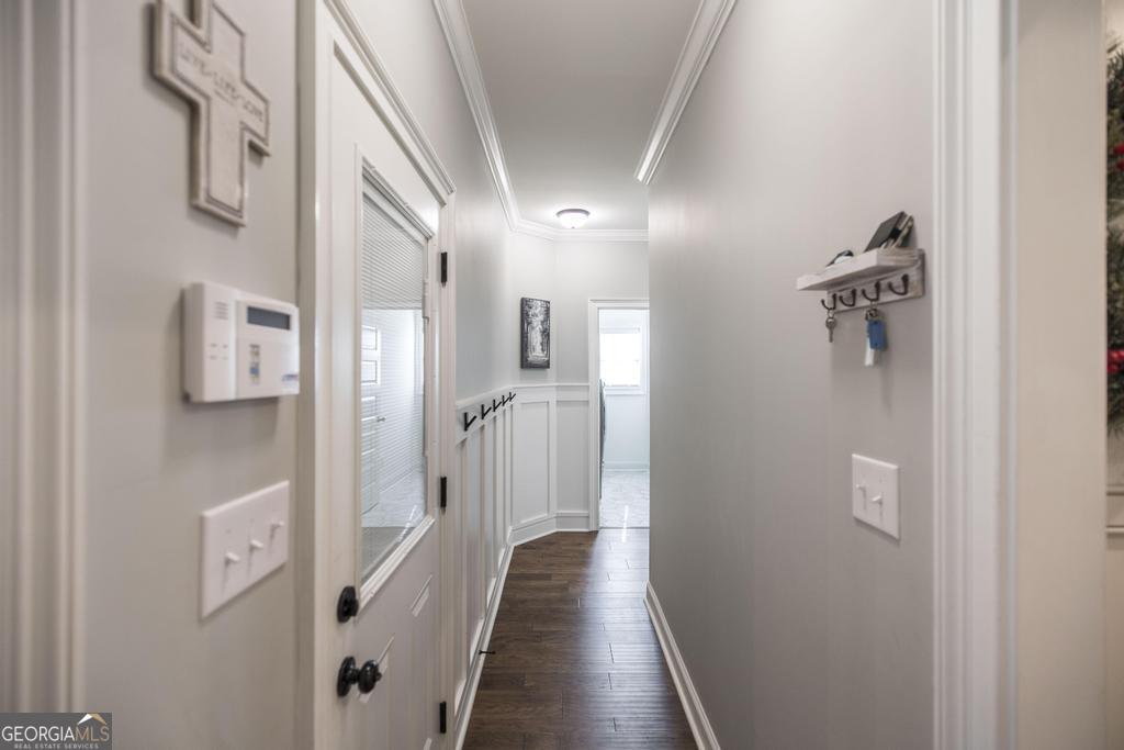206 Bristleleaf Path Kathleen, GA 31047 - Photo 19 of 33 a view of a hallway with a white walls