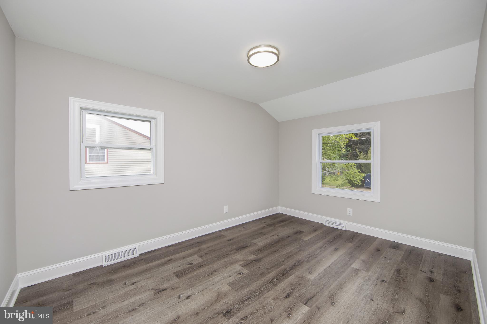 231 Hollyoke Road Somerdale, NJ 08083 - Photo 14 of 41