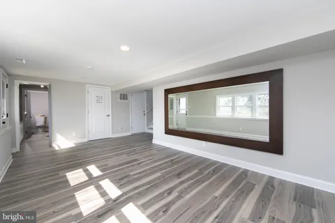 $375,000 | 231 Hollyoke Road, Somerdale, NJ 08083