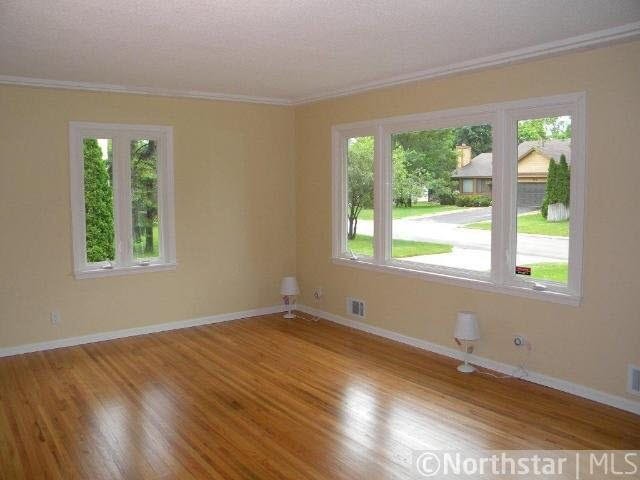 4901 Drake Road Golden Valley, MN 55422 - Photo 3 of 18