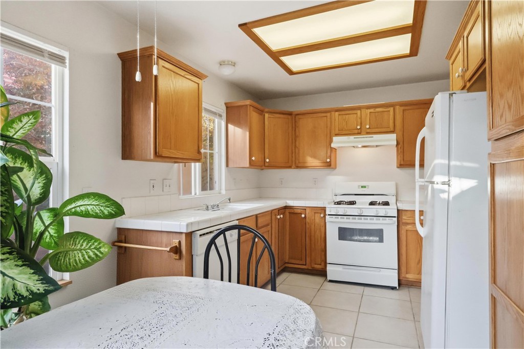 19020 Stoddard Way Apple Valley, CA 92308 - Photo 12 of 32