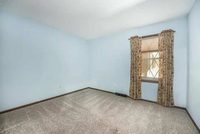 $259,000 | 7373 Pine Grove Drive, Jenison, MI 49428