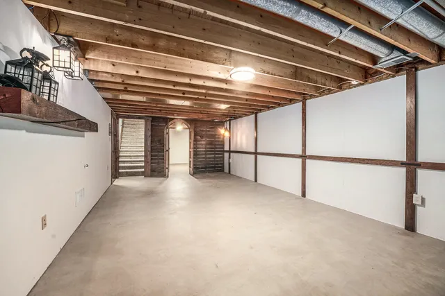 $259,000 | 7373 Pine Grove Drive, Jenison, MI 49428