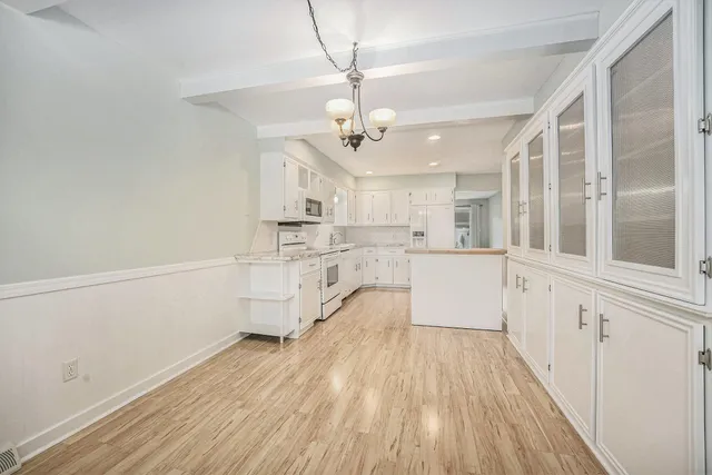 $259,000 | 7373 Pine Grove Drive, Jenison, MI 49428