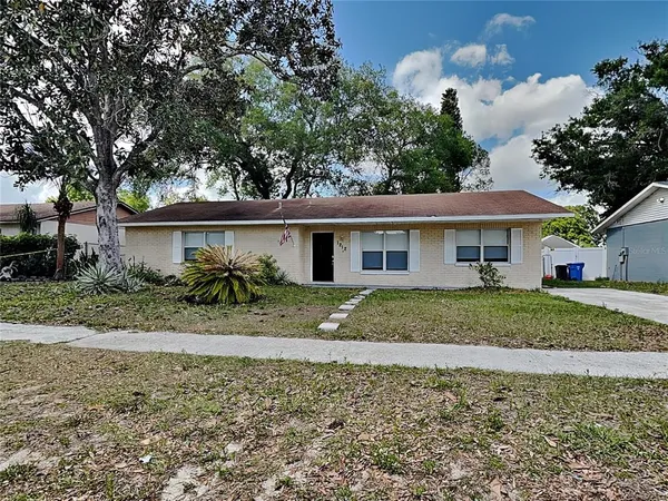 $1,969 | Undisclosed Address, Seffner, FL 33584