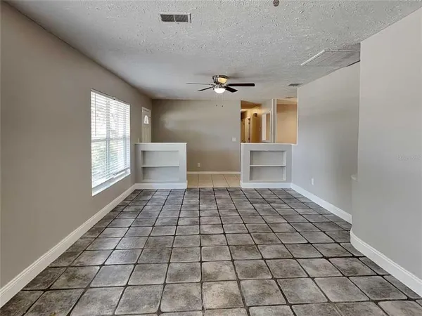 $1,969 | Undisclosed Address, Seffner, FL 33584